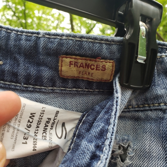 Silver jeans Frances flare W 29/L 31 Very distressed - Picture 5 of 6